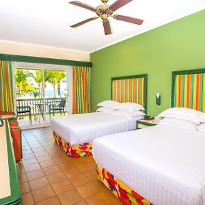 Premium Level Room 2 adultos 1 niño